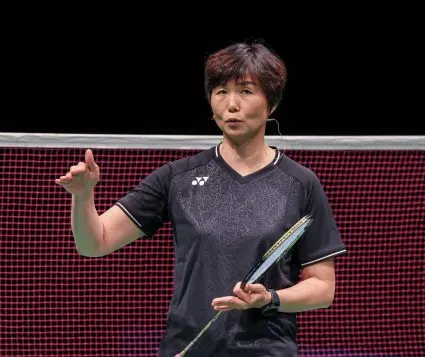 Ra Kyung Min share elite badminton tactics and training insights.