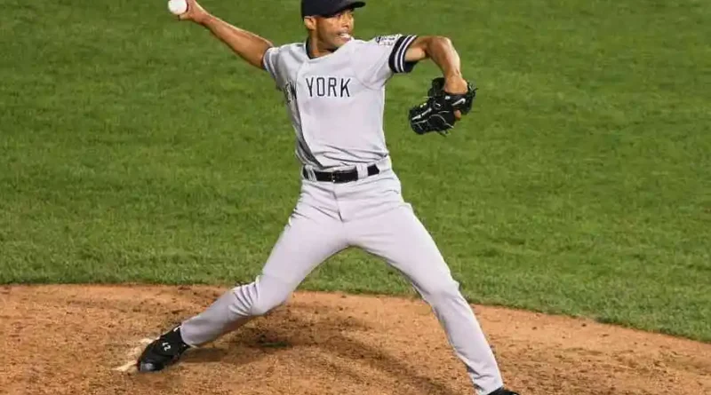 Mariano Rivera pitching in Baltimore