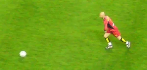 Barthez playing for Nantes in 2006.