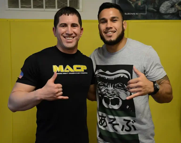 Brad Tavares, UFC middleweight fighter, with his soldier friend at Joint Base Langley-Eustis.