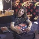 Clay Guida with fans - UFC 100 Fan Expo